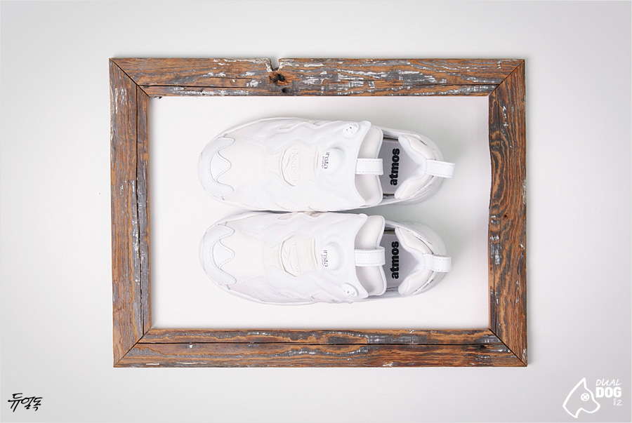 (품절) [SALE][국내당일출고] 2015 아트모스(atmos) x 리복 퓨리 콜라보 한정판 화이트 'Triple White' / V63458